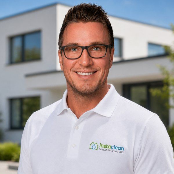 Dirk Sinnig, Geschäftsführer der instaclean Fassadenreinigung GmbH