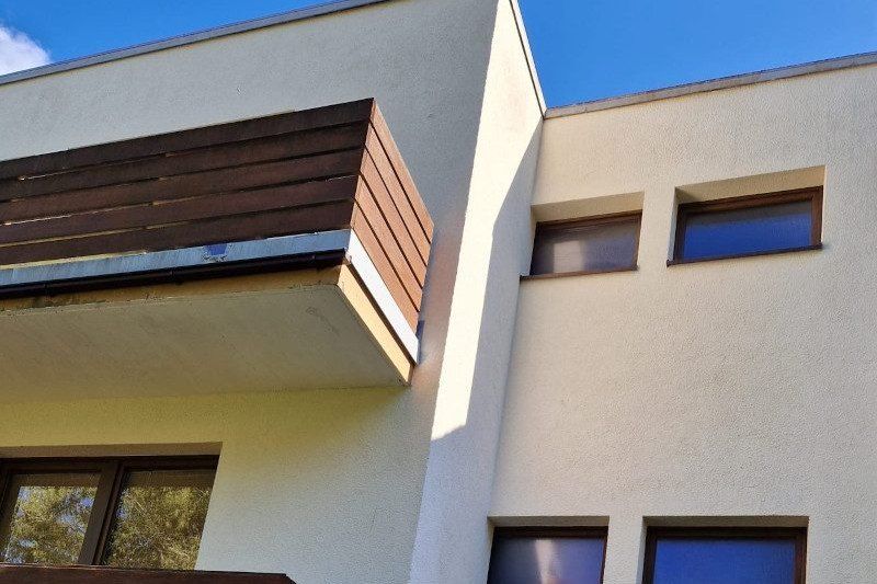 Mehrfamilienhaus in Kordel nach der Fassadenreinigung